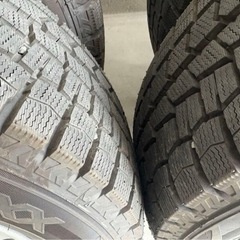 バリ溝195/65R15 スタッドレス2023年製pcd100 プリウスカローラの画像