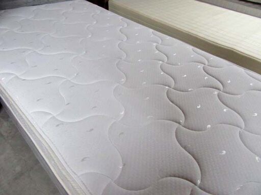 シングルベッド マットレス付き 幅98×奥行208×高さ76cm コンセント付き グレー系 寝具 家具 Sベッド 苫小牧西店