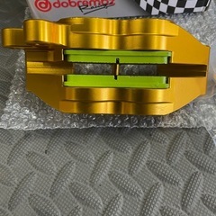 シグナス　4ポッドキャリパー　汎用品の画像