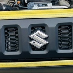 新車外しグリル。値引き可能！マットブラックのSマークのエンブレムも有！の画像