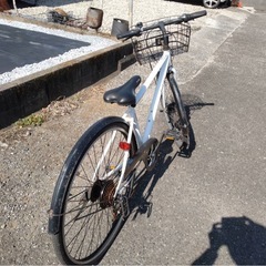 自転車　クロスバイクの画像