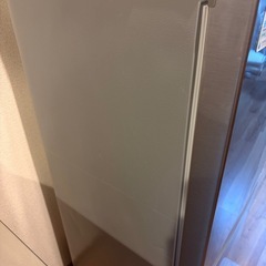 2021年製　AQUA 冷蔵庫 ブラッシュシルバー AQR-13K の画像