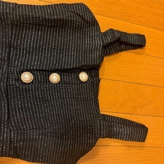 ボタン付きキャミワンピース　ミニ丈　黒と白のセットの画像