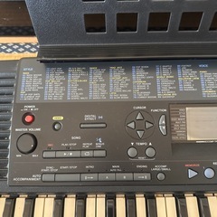 YAMAHA PSR-320 電子キーボードの画像