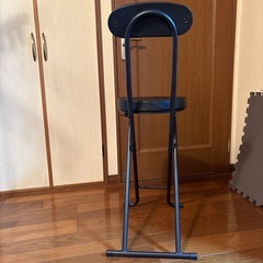 カウンターチェアの画像