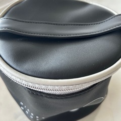 ミッキーマウス円形ポーチの画像