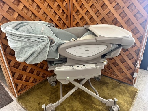 【愛品館 江戸川店】アップリカ ユラリズムオートプレミアムAC 電動ハイローチェア ID:110-024333-002