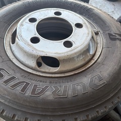 195.85.15ホイール付きの画像