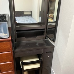 ニトリ　鏡台（椅子セット）の画像