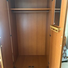 衣装ダンスの画像