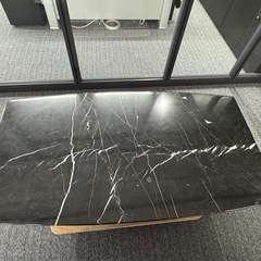 大理石　cattelan italia　テーブルの画像