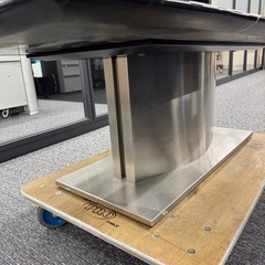 大理石　cattelan italia　テーブルの画像