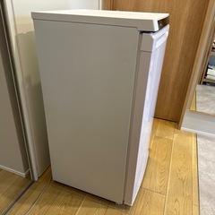 2023年製 Haier 冷凍庫 102L 1ドア 右開き デジタル温度表示 JF-NU102D-Wの画像