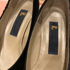 黒　パンプス　レース
の画像