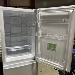 ２０２４年製　ニトリ　冷凍冷蔵庫　２３０Ｌ　２ドア　右開き　ホワイト　新品定価４９，９９０円　現行販売品　ＮＲ－２３０Ｆの画像