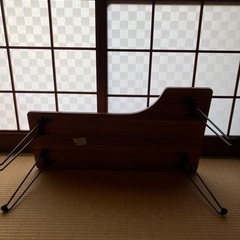 折りたたみ式PCデスクの画像