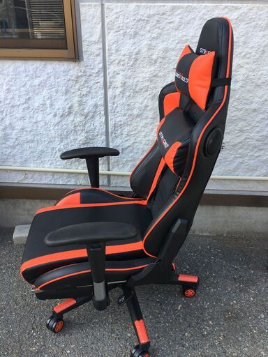 JM20756S)GTRACING ゲーミングチェア フットレスト付き  ブラック/レッド  中古品【取りに来られる方限定】