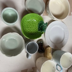 化粧品、雑貨、食器類の画像