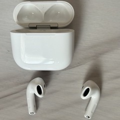 AirPods 4の画像