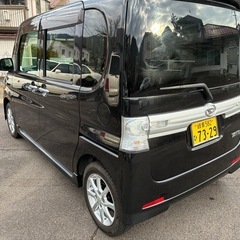 車検2年付！後期型！H25年タントカスタム　人気の黒の画像