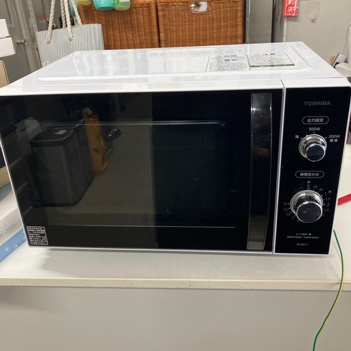 W2602-0543 東芝　単機能電子レンジ　2021年製　ER-SM17 動作確認済み　キズ汚れ有り