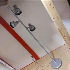 フロアライト　スタンドライトの画像