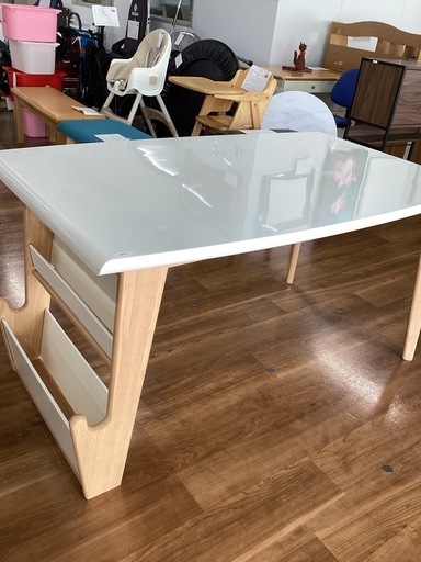 ダイニングテーブル【町田市再生家具】253360