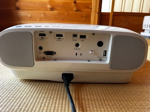 EPSON プロジェクター EH-TW7100（4K対応）※諸条件ご相談ください
