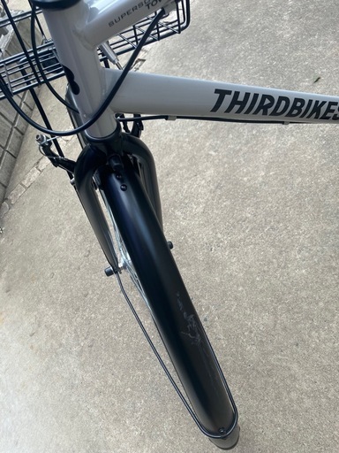 [使用浅 美品]Third Bikes サードバイクス カゴ付き クロスバイク 電動ライト
