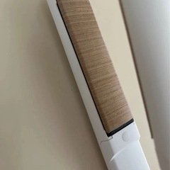 美品　KINUJO 絹女 ストレートヘアアイロン WORLD WIDE MODEL DS200 ホワイト　の画像