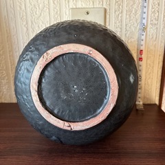 どっしりした花瓶その1の画像