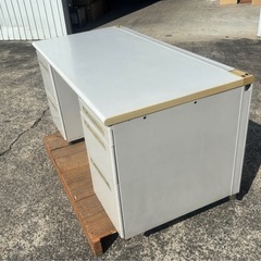 【引取限定】  OAデスク　140cm幅の画像