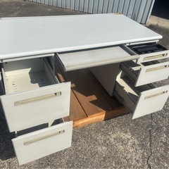 【引取限定】  OAデスク　140cm幅の画像