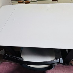 ニトリダイニングテーブル2人の画像