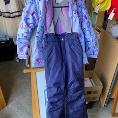 🍀【お取り置き中です】女の子ON・YO・NE スノーウェア（サイズ140）ジャケット&パンツの画像