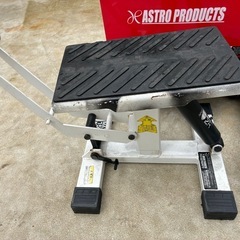  ガレージなどに‼️ ジャッキ 収納付きシートの画像