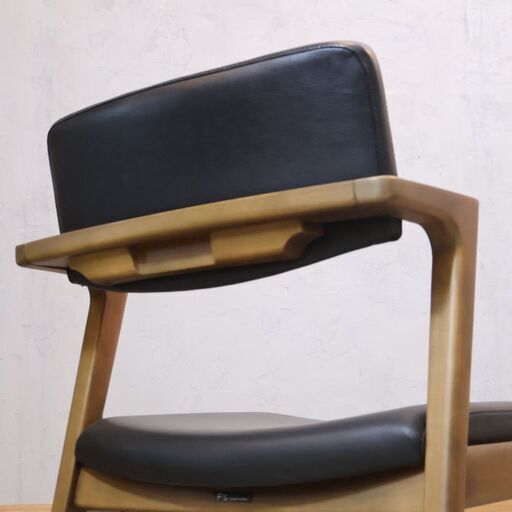 FUJI FURNITURE(冨士ファニチア)のウォールナット材 Koti(コティ) セミアームチェア 2脚セット！シンプルでモダンな