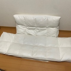 2人がけローソファの画像