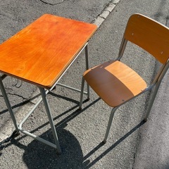 ◆早い方優先!! HOUTOKU 学校 机 椅子 塾 学習机 勉強机 教室 習い事 スクールデスク＆チェアの画像