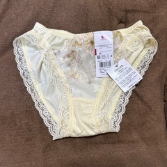 💫ワコールのショーツ💫🔴3点セット🔴の画像