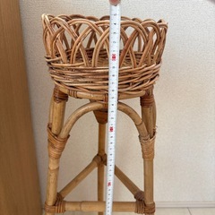 ラタン　植物置き　　フラワースタンドの画像