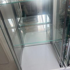 不二貿易 背面ミラー フィギュアケース コレクションケース  4段 強化ガラスの画像