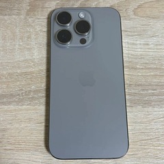 iPhone 15 Pro 265GB チタニウム 美品 SIMフリーの画像