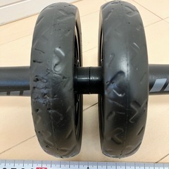 腹筋ローラーの画像