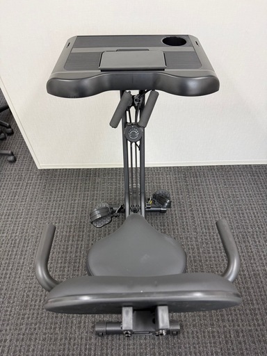 【新品】テーブル付きエアロバイク