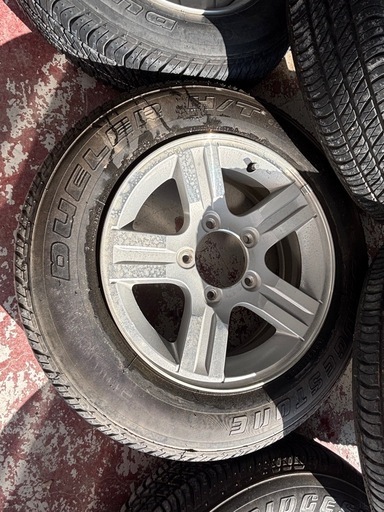 ジムニータイヤセットスペア込み
