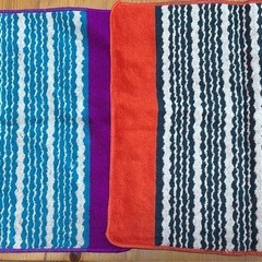 イブサンローラン✨タオルハンカチ２枚セットの画像