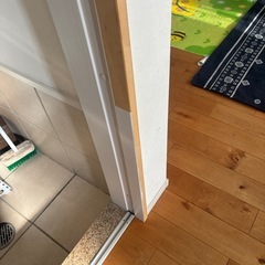 ダイノックシート貼れる方お願いします。