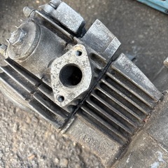 4サイクエンジン　カブ？ゴリラ？　ジャンク品　2個セット　部品取りに！の画像