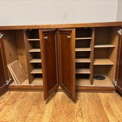 木製サイドボード／収納棚の画像